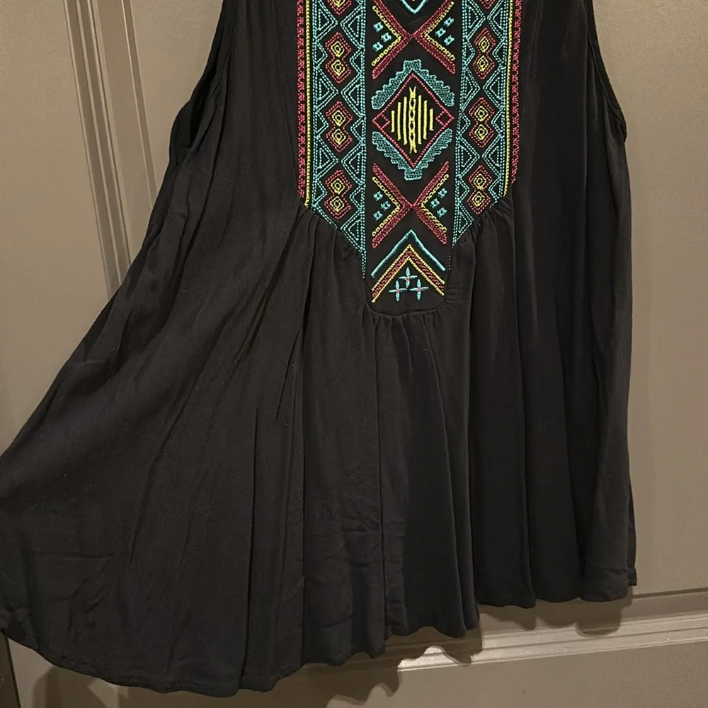 Wrangler size medium sleeveless top - Picture 3 of 4